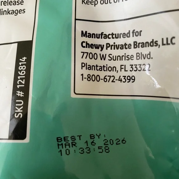 Vibeful by Chewy Daily Dental Chews for Large Dogs - 2 large 50.2oz bags - Picture 6 of 6